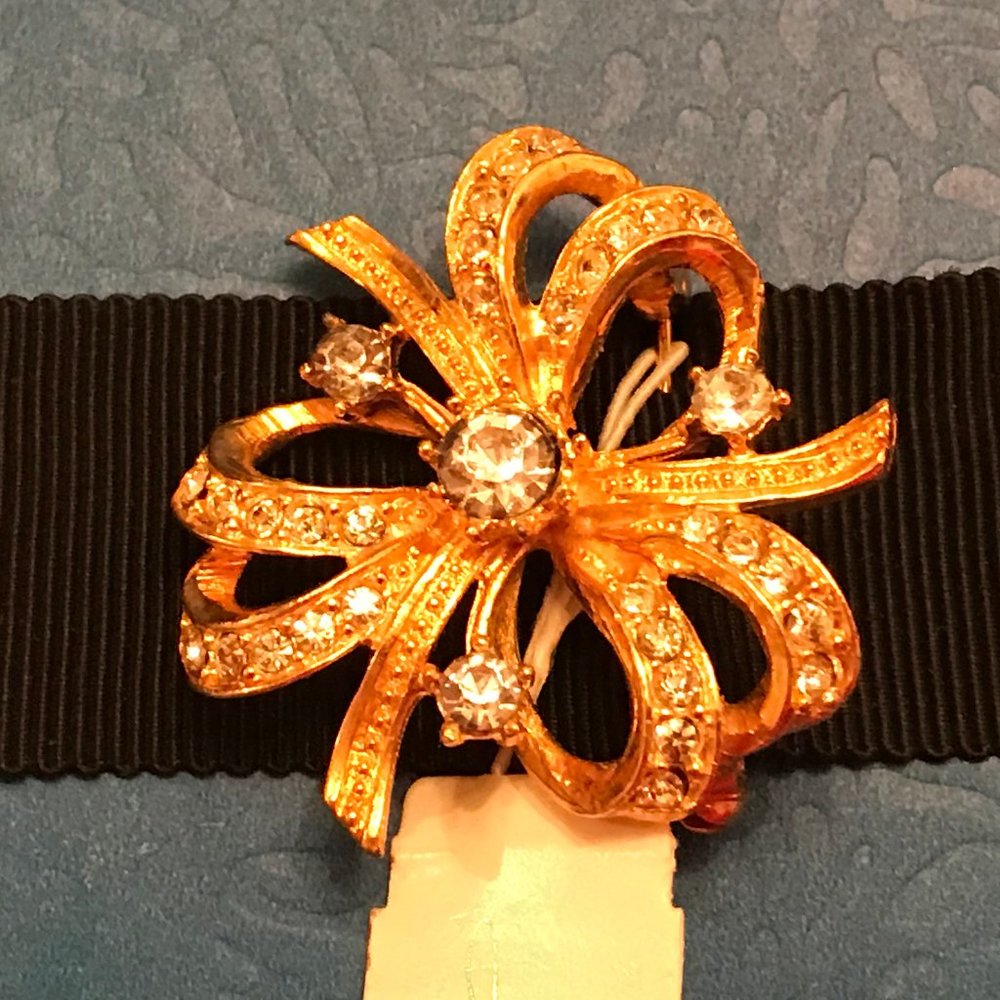VTG Haskell Jewels Black Ribbon w/ Goldtone Pin